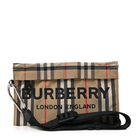 burberry logo print vintage check wristlet|burberry wallets for women.